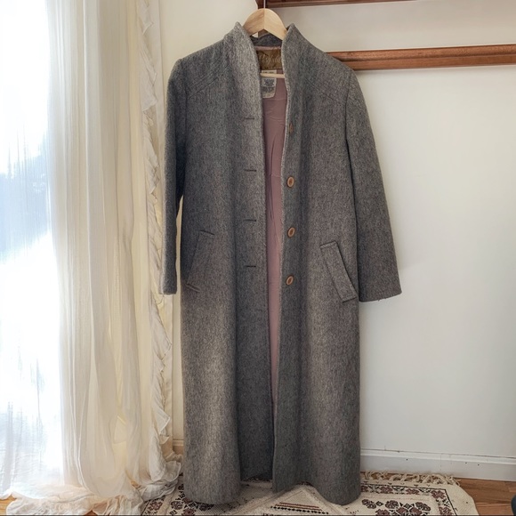 Long wool coat made in Canada - Picture 4 of 7